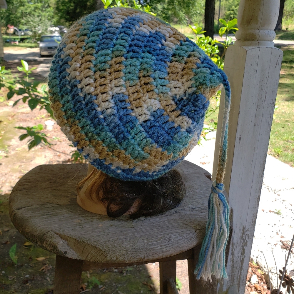 Handmade 💙 beanie - Picture 3 of 4